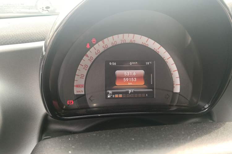 Used smart forfour 2016 1.0L 52 kW Passion Edition
