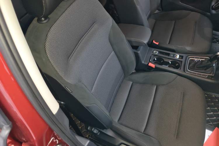 Used Volkswagen Golf 2019 1.6L Automatic Comfort Model China V Standard