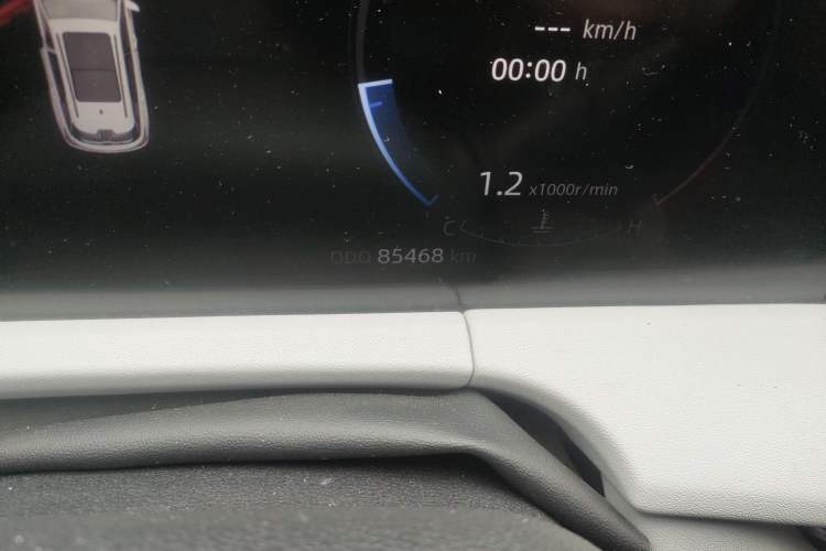 Used CHANGAN CS75 PLUS 2023 3rd Generation 1.5T Automatic Prestige Model Odometer Close Up