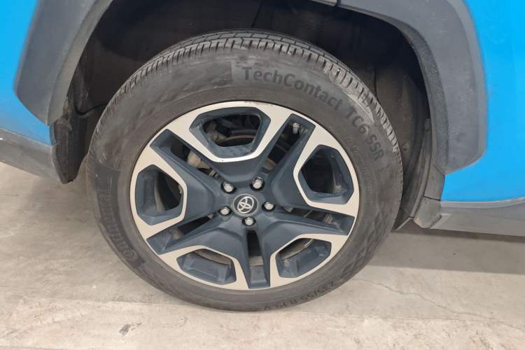 Used Toyota RAV4 2020 2.0L CVT Four-Wheel Drive Prestige Edition
