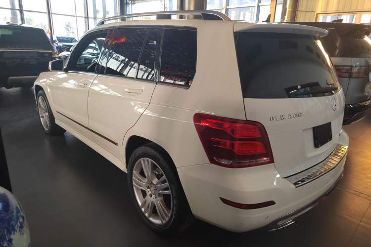 Used Mercedes-Benz GLK-Class 2015 GLK 260 4MATIC Dynamic Edition Ultimate Version Exterior 2