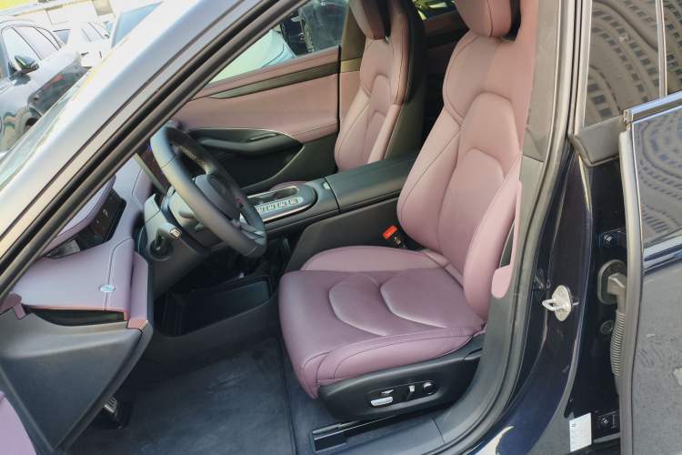 Used Xiaomi Auto SU7 2024 Four-Wheel Drive Ultra-Long Range Advanced Intelligent Driving Max Edition
