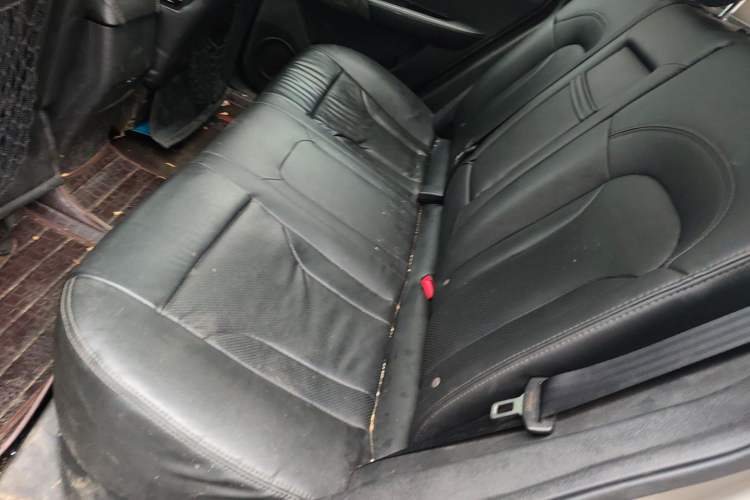 Used Zotye T600 2016 1.5T Manual Luxury Edition Left Rear Seat