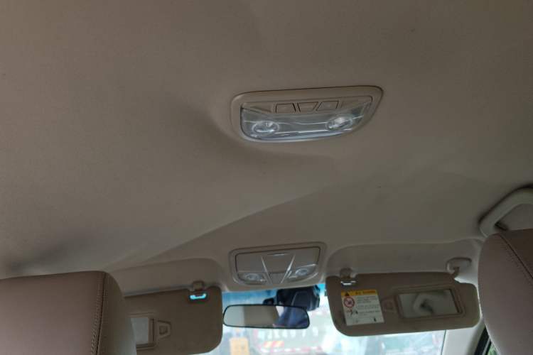 Used Geely Auto Emgrand 2016 Sedan 1.5L Manual Luxury Model