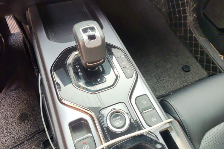 Used Geely Auto Cowboy 2025 1.5TD Trendy Play Edition Gear Lever