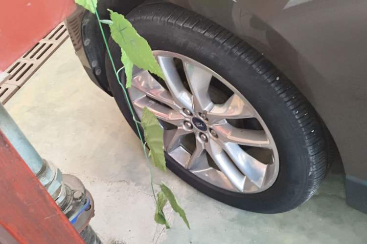 Used Ford Edge 2016 EcoBoost 245 Four-Wheel Drive Titanium 7-Seater