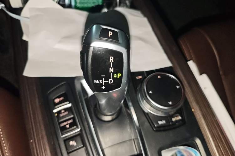 Used BMW X5 2018 xDrive28i Gear Lever