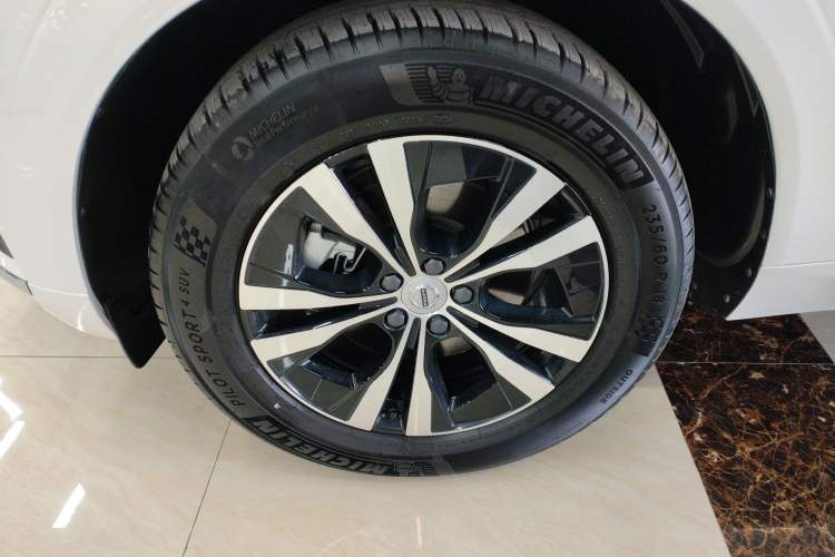 Used Volvo XC60 2024 B5 4x4 Smart Luxury Edition