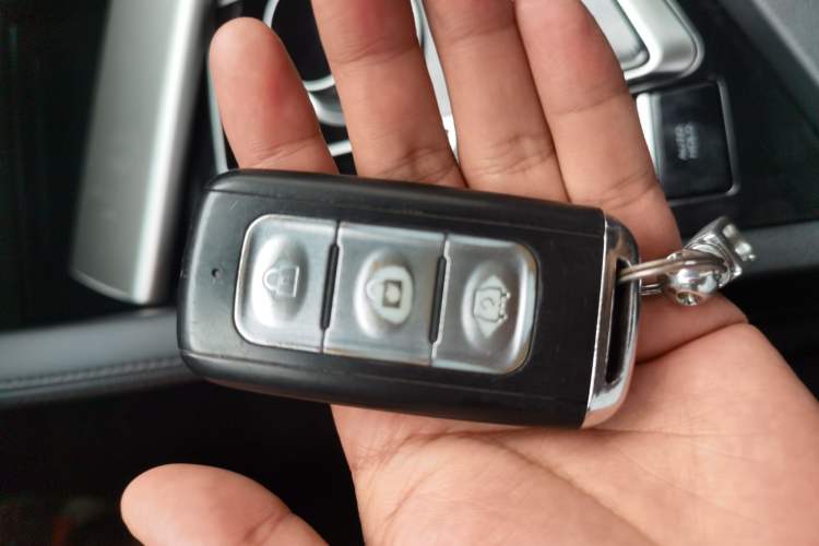 Used Dongfeng Fengon E3 2019 EVR Range-Extended Smart Enjoyment Model