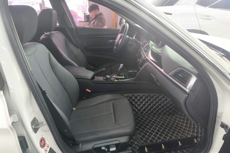 Used BMW 3 Series 2017 320Li Fashion Model