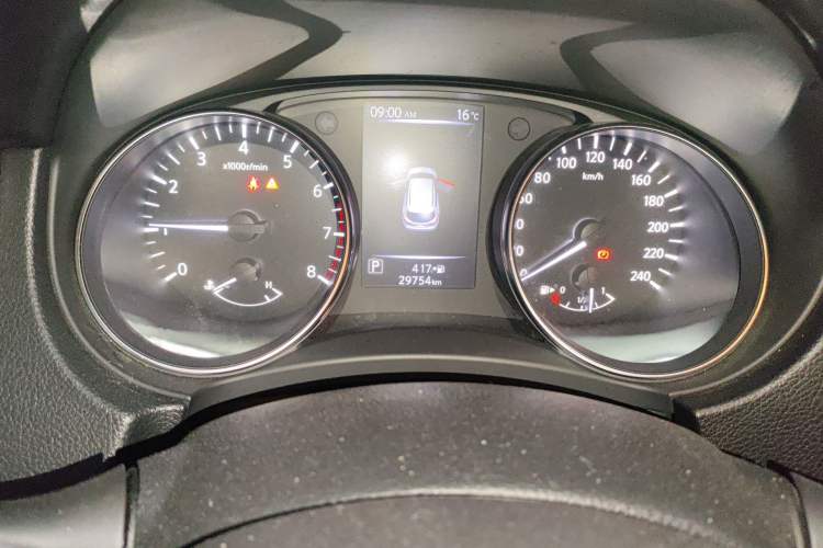 Used Nissan Qashqai 2019 2.0L CVT Smart Enjoyment Version Odometer Close Up