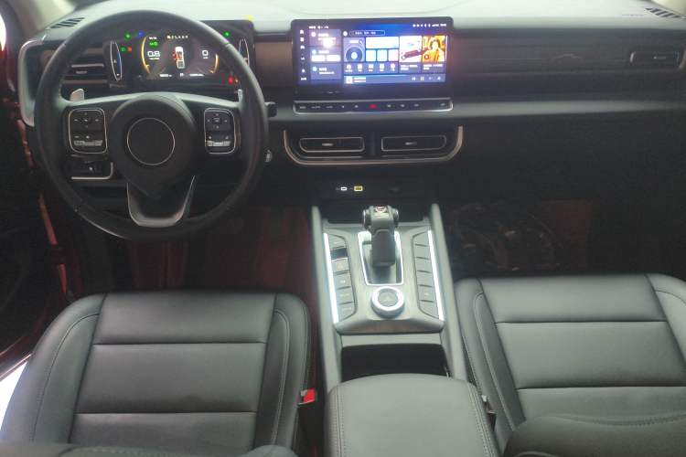 Used Great Wall Poer 2024 2.4T Passenger Version Automatic Diesel 4x4 Comfort Trim
