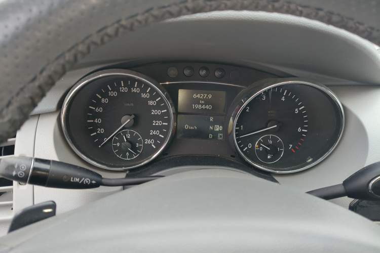 Used Mercedes-Benz R-Class 2007 R 350 L 4MATIC
