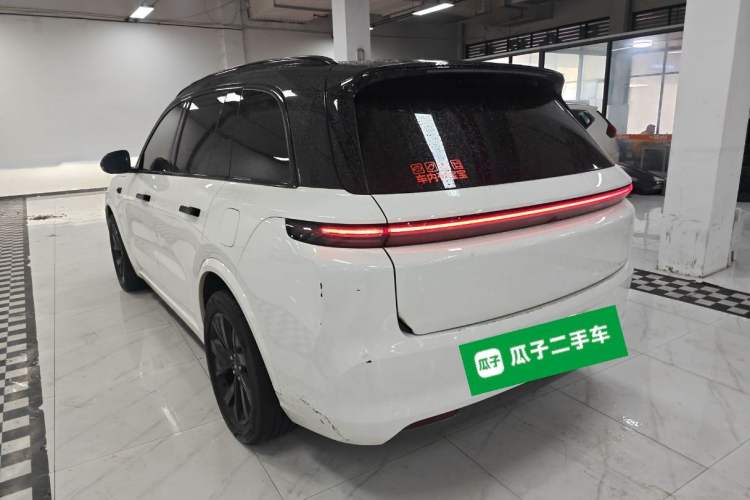 Used Li Auto L8 2023 Air model
