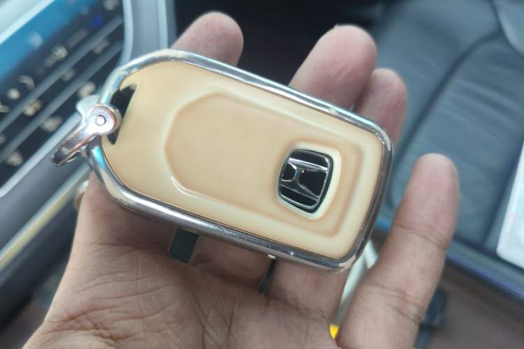 Used Honda Elysion 2016 2.4L Supreme Edition
