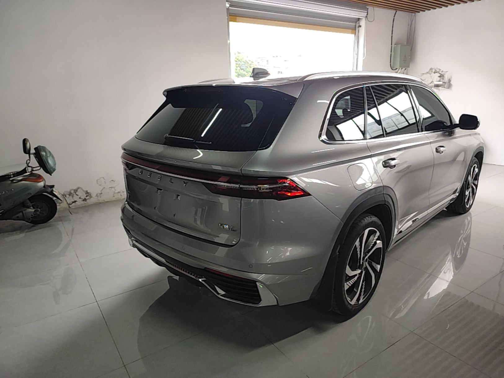 Geely Auto Monjaro L 2024 2.0TD High-Power Automatic Two-Wheel Drive Skyline Edition — снимка 6