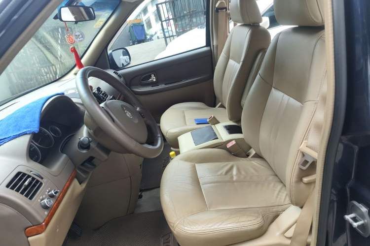 Used Buick GL8 2011 2.4L LT Executive Edition
