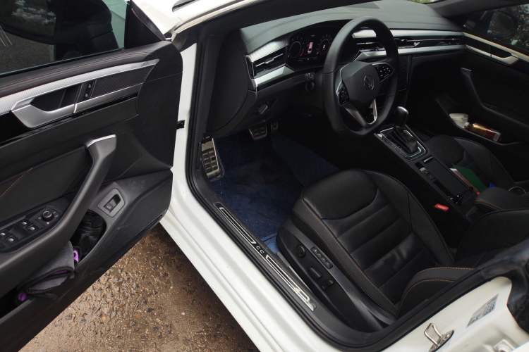 Used Volkswagen FAW-Volkswagen CC 2023 380TSI Striking Edition
