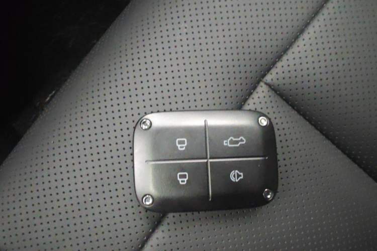 Used iCAR V23 2025 401 Two-Wheel Drive Intelligent Driving Version Vehicle Key