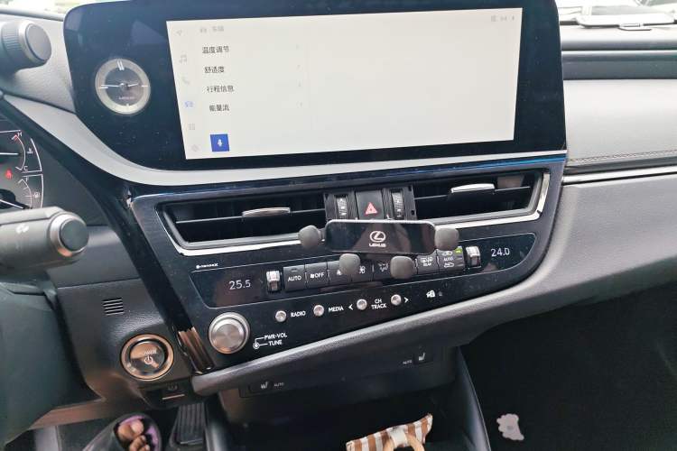 Used Lexus ES 2022 300h Excellence Edition