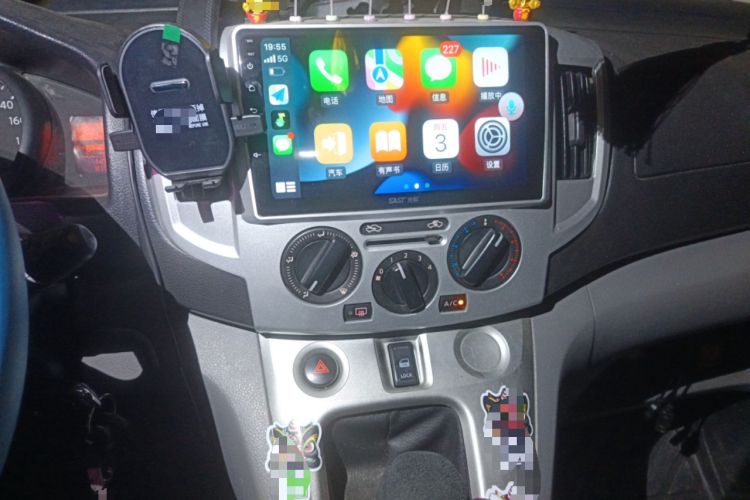 Used Nissan NV200 2013 1.6L Luxury Model China IV Standard Audio And AC Panel