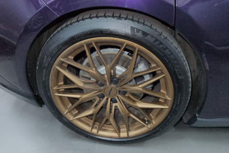 Used Nio ET5T 2024 75kWh Touring Right Rear Wheel Hub