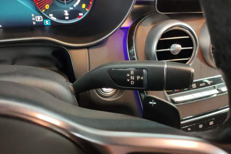 Used Mercedes-Benz GLC 2020 Facelift GLC 300 L 4MATIC Dynamic Edition Gear Lever