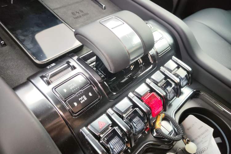 Used Formula Leopard 8 2025 Smart & Brave Flagship Edition 7 Seats
