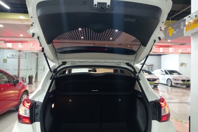 Used Nissan Tiida 2024 1.6L CVT Cool Dynamic Edition Trunk