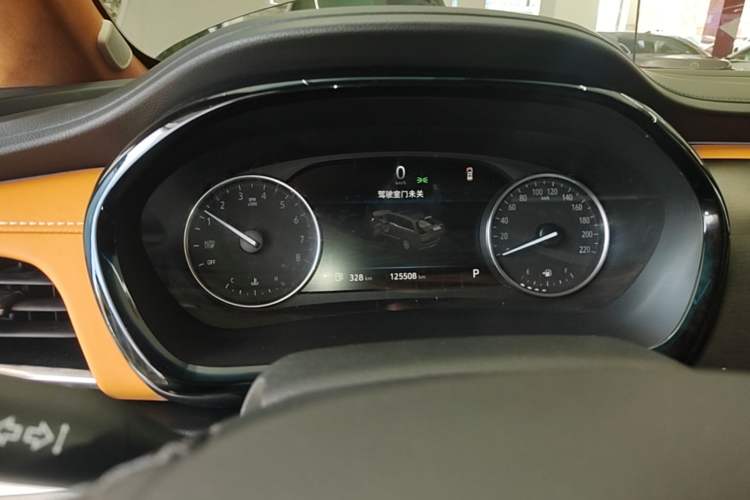 Used Buick GL8 2021 Land Cruiser Executive Class 652T Luxury Model
