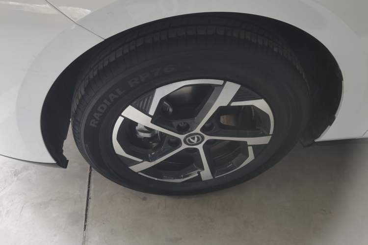 Used CHANGAN Eado 2026 Model, Fourth Generation, 1.5T 500Bar Dynamic Enjoyment Edition Left Front Wheel Hub