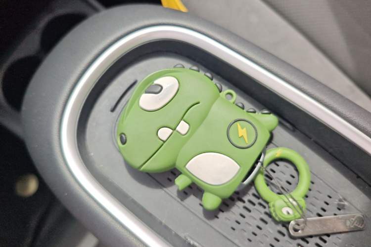 Used ORA Good Cat GT 2024 Mulan Edition 401 km Range Luxury Version 126 kW Vehicle Key