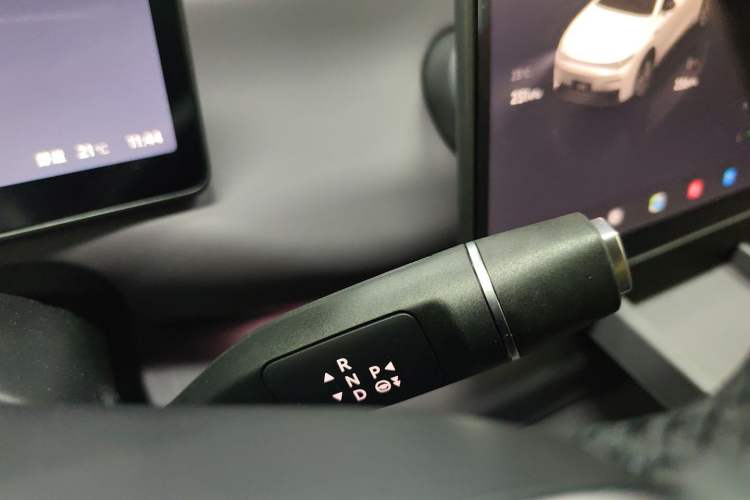 Used Leapmotor C10 2026 605 Enjoyment Edition Gear Lever