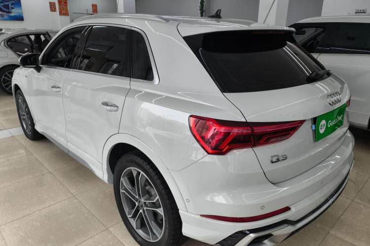 Used Audi Q3 2024 40 TFSI Fashion Dynamic Model