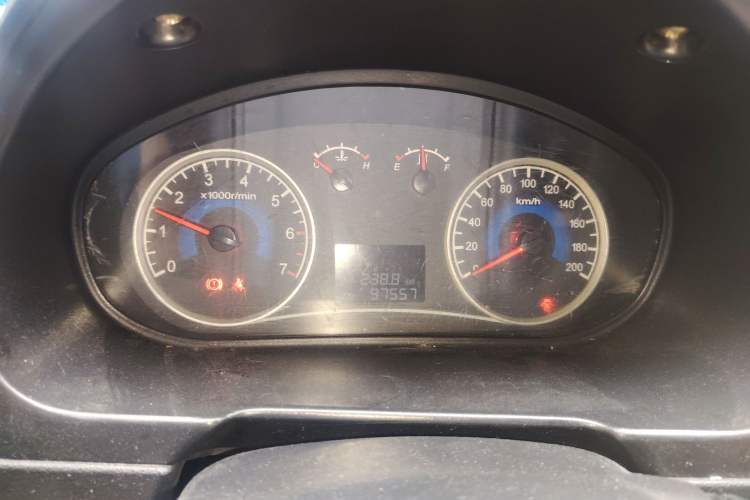 Used Dongfeng Fengon 2013 1.3L Manual Deluxe Edition DK13-08 Instrument Cluster