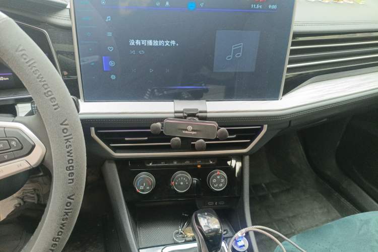 Used Volkswagen Sagitar 2025 Revised Version 2 300TSI DSG Excellence Edition Audio And AC Panel