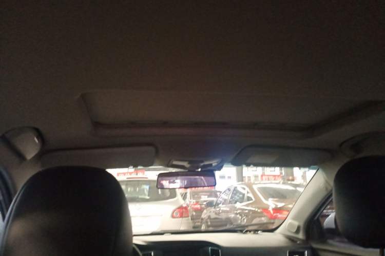 Used Roewe 360 2015 1.5L Automatic Luxury Edition