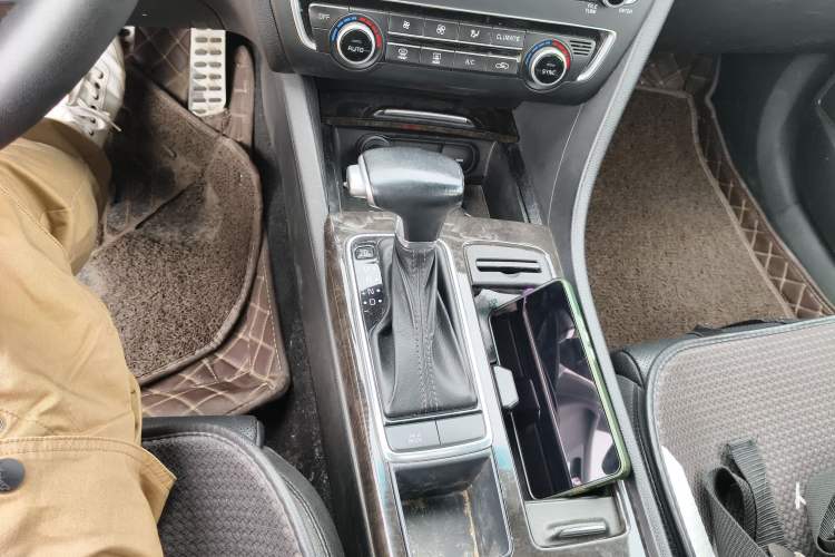 Used Kia K5 2016 1.6T Automatic LUX