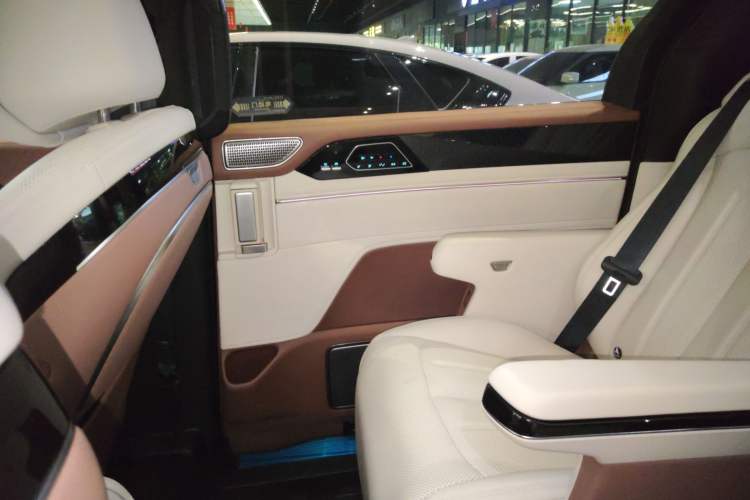 Used BYD Xia 2025 DM-i 1.5T 180km Beyond Edition
