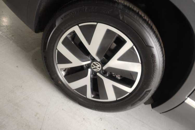 Used Volkswagen Tayron 2024 300TSI Two-Wheel-Drive Luxury Plus Advanced Version