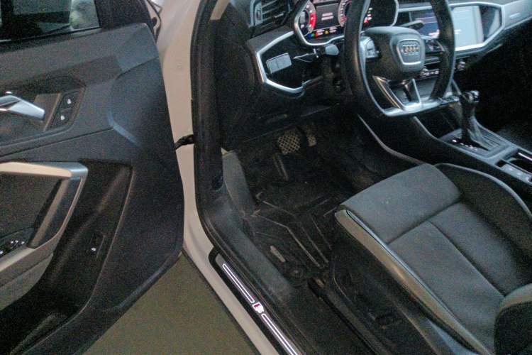 Used Audi Q3 2022 35 TFSI Fashion Dynamic Model