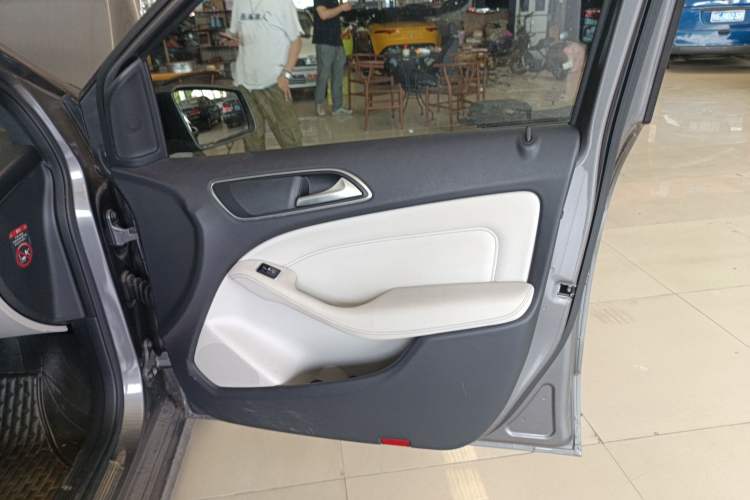 Used Mercedes-Benz B-Class 2015 B 200 Sport Edition