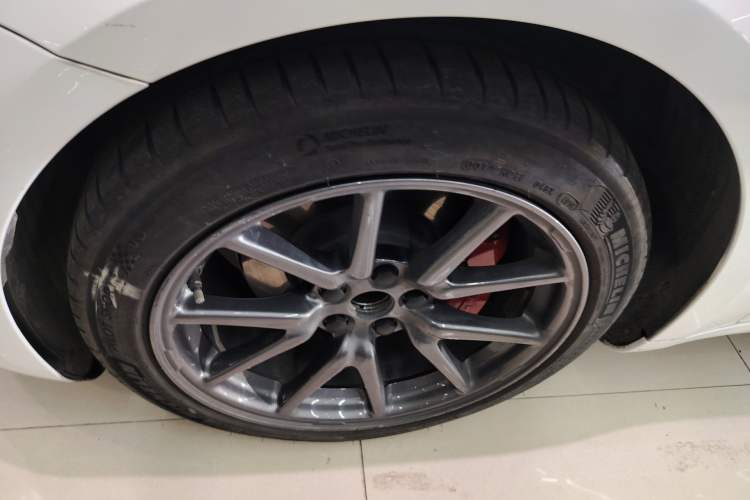 Used Tesla Model 3 2019 Standard Range Rear-Drive Upgraded Version Left Front Wheel Hub