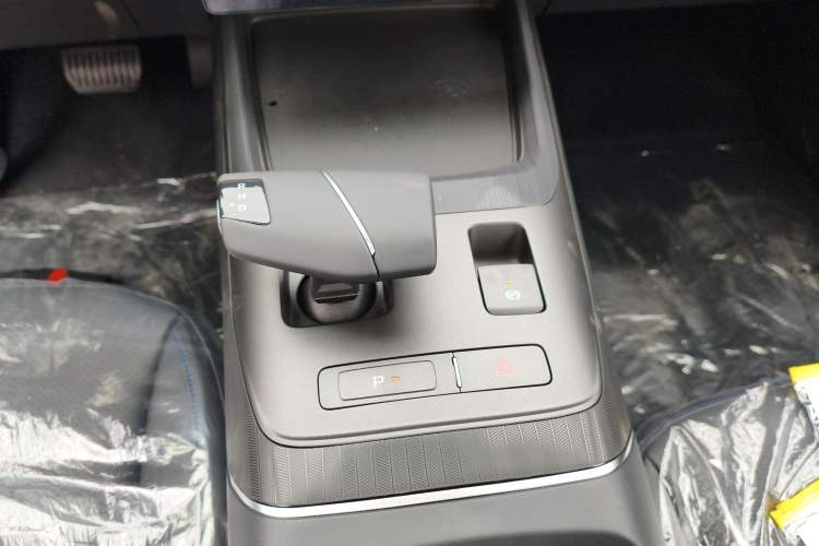 Used CHANGAN Eado 2025 Blue Whale 1.5T 500Bar Prestige Model