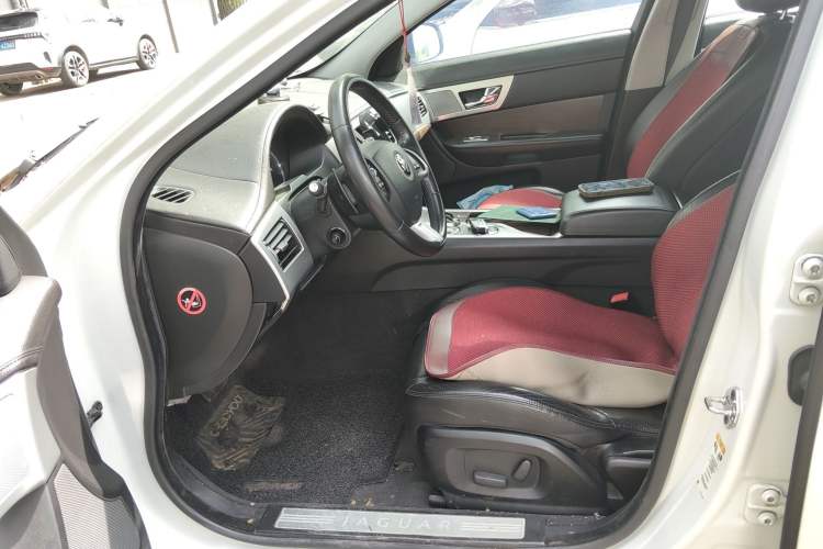 Used Jaguar XF 2013 XF 2.0T Luxury Edition
