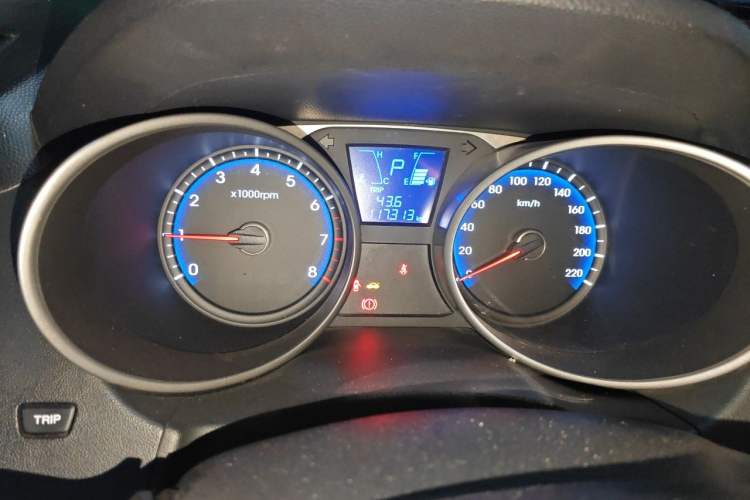 Used Hyundai ix35 2013 2.0L Automatic Two-Wheel Drive Smart GLS China IV Standard
