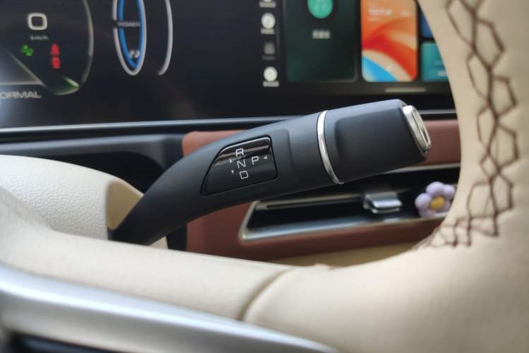 Used ORA Good Cat 2023 401 km Standard Range Luxury Version Ternary Lithium