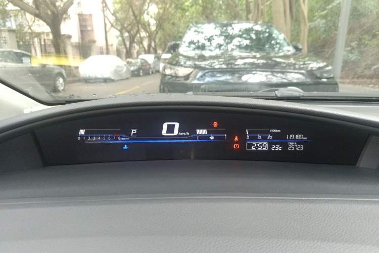 Used Honda Jade 2014 1.8L Automatic Comfort Elite Version 5 Seats