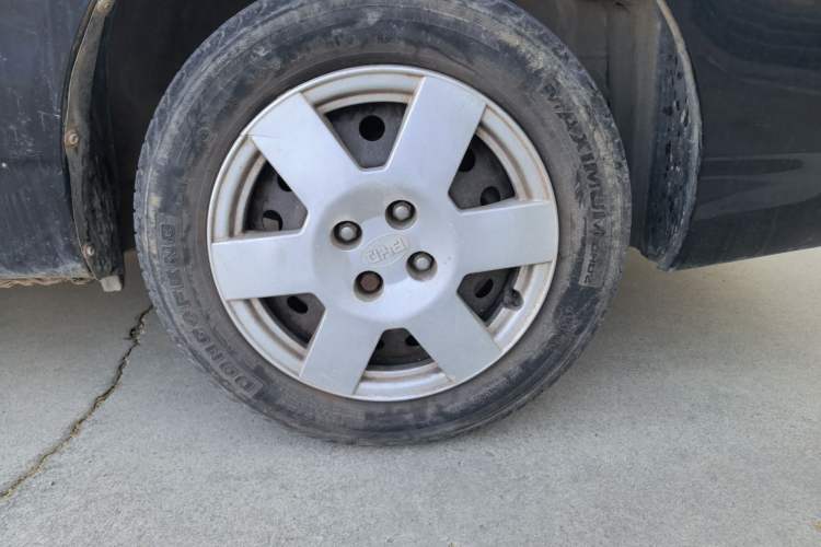 Used BYD F3 2012 Energy-Saving Model 1.5L Manual Comfort Version Right Front Wheel Hub