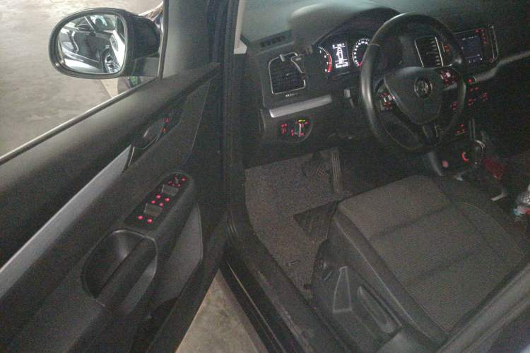 Used Volkswagen Sharan 2018 Revised Version 380TSI Comfort Edition 6-Seater